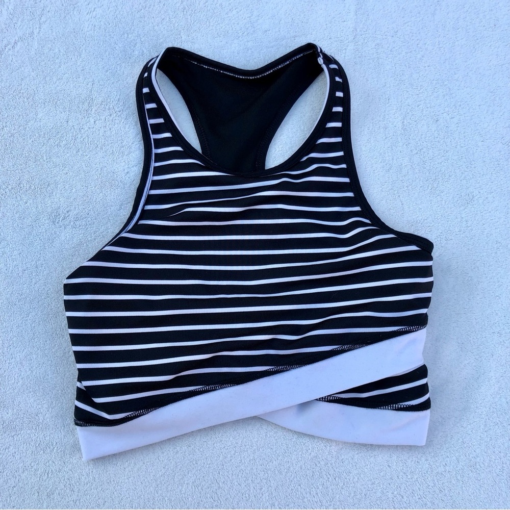 Yogalicious Athletic Bra Athlesuire sz. Small